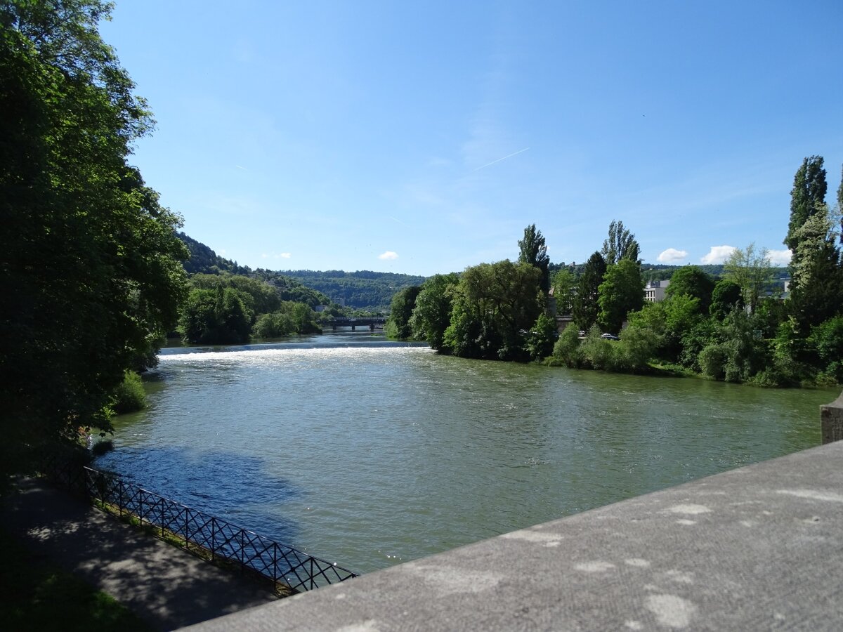 Diapositive 03++Besançon.jpeg 