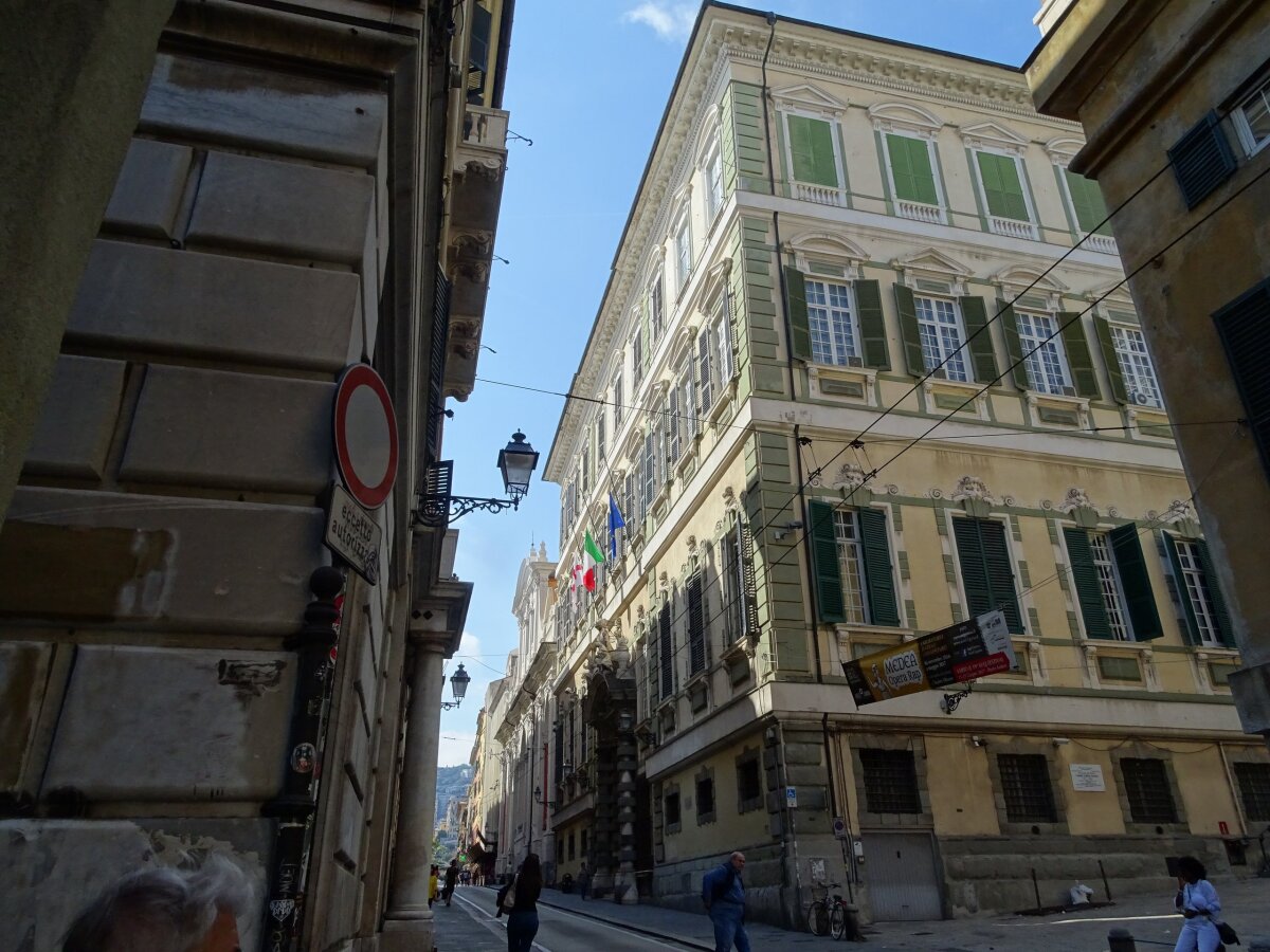 Diapositive 12++Gênes.jpeg 