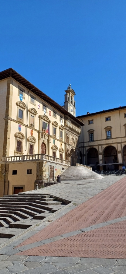 Diapositive 10++Arezzio.jpeg 