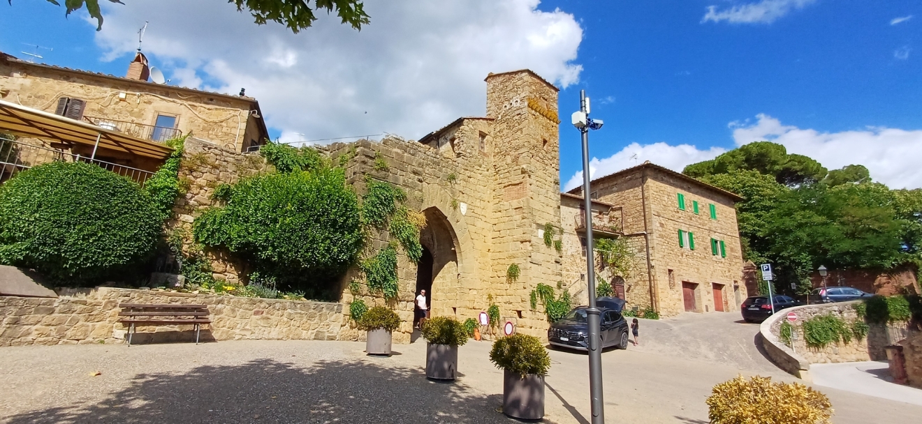 Diapositive 09++Monticchiello.jpeg 